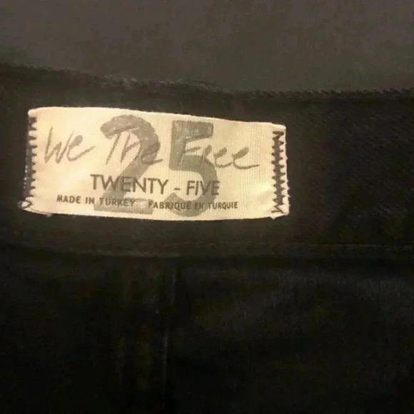 New‼️Free People Stovepipe Jeans in Black Out - Picture 6 of 9